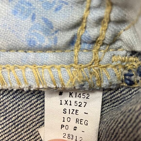 Abercrombie & Fitch Bleached Cut Off Shorts - Picture 5 of 8